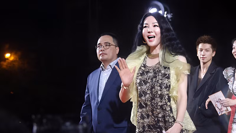 Các nghệ sĩ, nhà làm phim tại Liên hoan phim châu Á Đà Nẵng lần thứ 1.