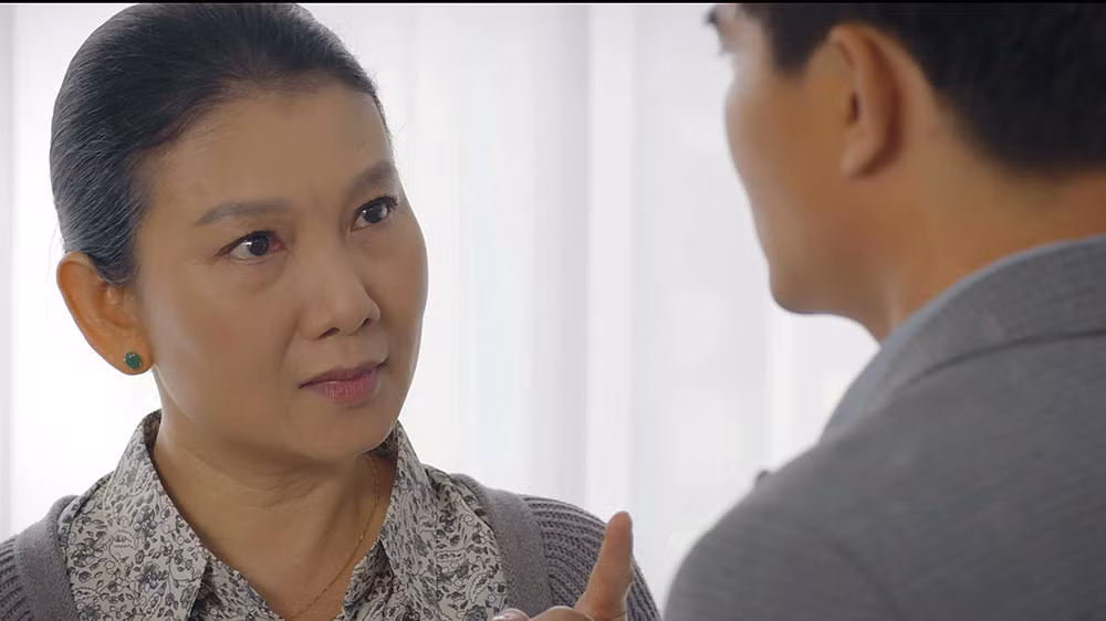NSƯT Mỹ Uyên vào vai một bà mẹ miền Tây Nam Bộ.