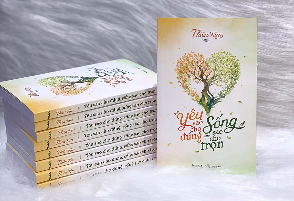Cuốn “Yêu sao cho đúng, sống sao cho trọn” của tác giả Thiên Kim. (Ảnh: Waka)