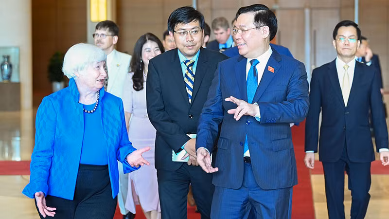 Chủ tịch Quốc hội Vương Đình Huệ trao đổi với Bộ trưởng Tài chính Hoa Kỳ Janet Yellen. Chủ tịch Quốc hội Vương Đình Huệ trao đổi với Bộ trưởng Tài chính Hoa Kỳ Janet Yellen.