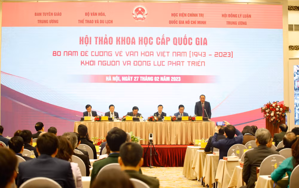 Ban Chủ tọa tại Hội thảo. (Ảnh: NAM NGUYỄN)