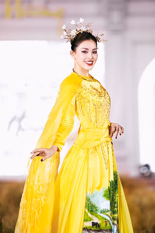 Hoa hậu Trần Tiểu Vy. Hoa hậu Trần Tiểu Vy.