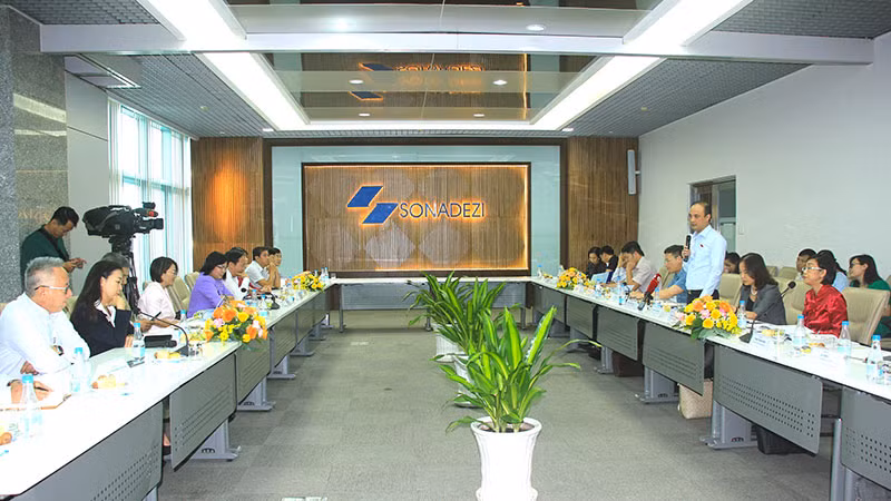 Đoàn giám sát làm việc với Tổng công ty Sonadezi.