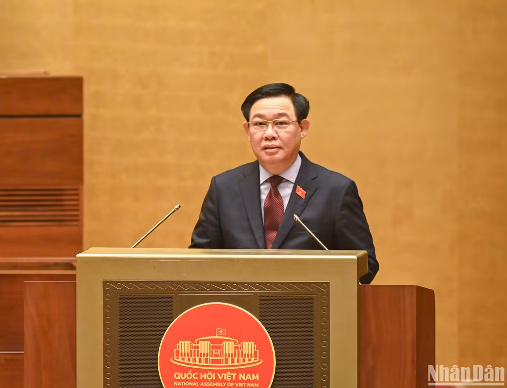 Chủ tịch Quốc hội Vương Đình Huệ cho biết từ đầu nhiệm kỳ đến nay, đã có 4 hội nghị đại biểu Quốc hội chuyên trách được tổ chức. Đánh giá chung các hội nghị có chất lượng cao và kết quả tốt, lắng nghe được nhiều ý kiến sâu sắc tâm huyết của các đại biểu Quốc hội chuyên trách.