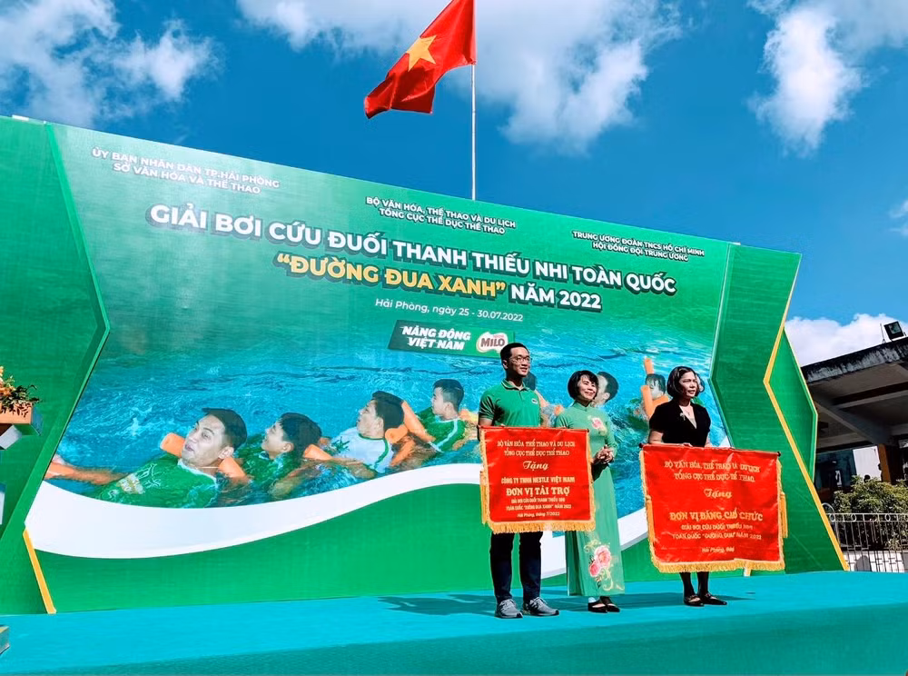 Khai mạc giải bơi cứu đuối “Đường đua xanh”.