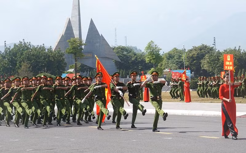 Khai mạc Chung kết hội thi điều lệnh, bắn súng, võ thuật lực lượng Cảnh sát nhân dân khu vực phía bắc. 