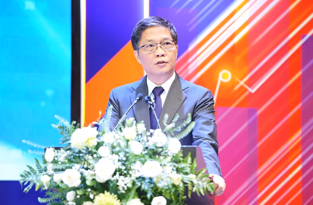 Đồng chí Trần Tuấn Anh, Ủy viên Bộ Chính trị, Trưởng Ban Kinh tế Trung ương phát biểu tại Diễn đàn.