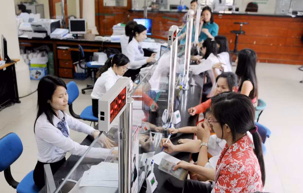 Lợi nhuận ngành ngân hàng năm 2023 dự báo sẽ tăng ở mức thấp. Ảnh: NAM ANH