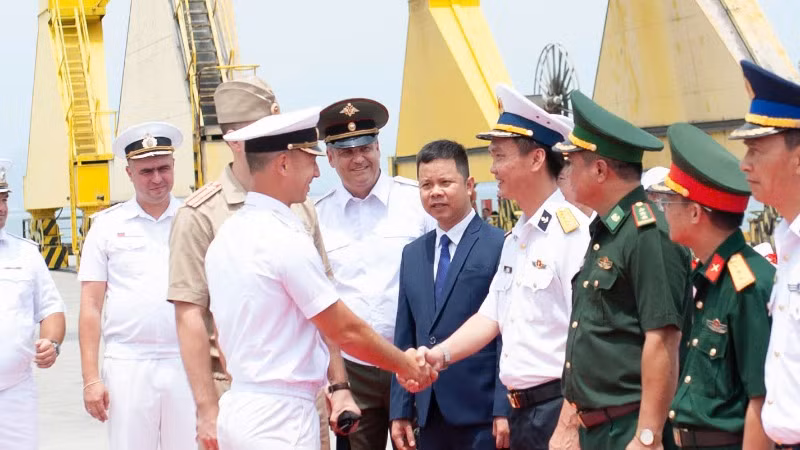Lễ đón Đội tàu thuộc Hạm đội Thái Bình Dương Hải quân Liên bang Nga.