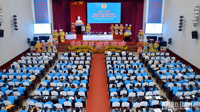 Toàn cảnh Đại hội Công đoàn tỉnh Bình Thuận lần thứ 11, nhiệm kỳ 2023-2028. 