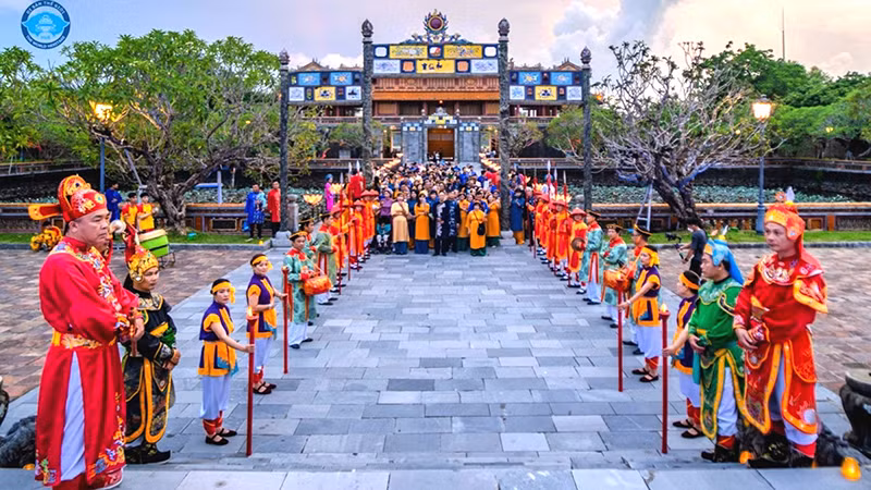 Ðại nội, điểm đến làm nên thương hiệu du lịch đặc sắc của Huế. Ðại nội, điểm đến làm nên thương hiệu du lịch đặc sắc của Huế.