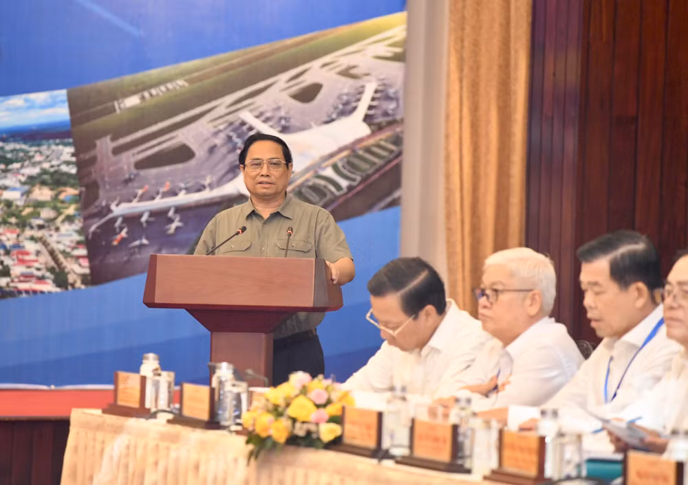 Phát biểu ý kiến khai mạc Hội nghị, Thủ tướng Phạm Minh Chính nêu rõ, quy hoạch có vai trò rất quan trọng đối với sự phát triển kinh tế-xã hội. Phát biểu ý kiến khai mạc Hội nghị, Thủ tướng Phạm Minh Chính nêu rõ, quy hoạch có vai trò rất quan trọng đối với sự phát triển kinh tế-xã hội.