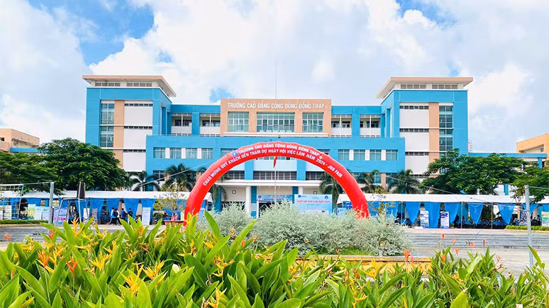Trường cao đẳng Cộng đồng Đồng Tháp.