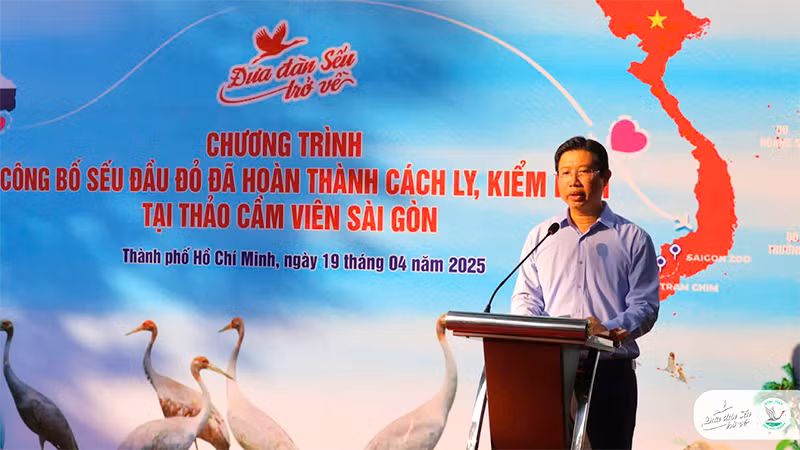 Phó Chủ tịch Ủy ban nhân dân tỉnh Đồng Tháp Huỳnh Minh Tuấn phát biểu tại buổi lễ. (Ảnh: Ban tổ chức cung cấp)