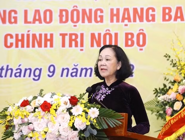Trưởng Ban Tổ chức Trung ương Trương Thị Mai phát biểu tại buổi gặp mặt. (Ảnh: TTXVN)