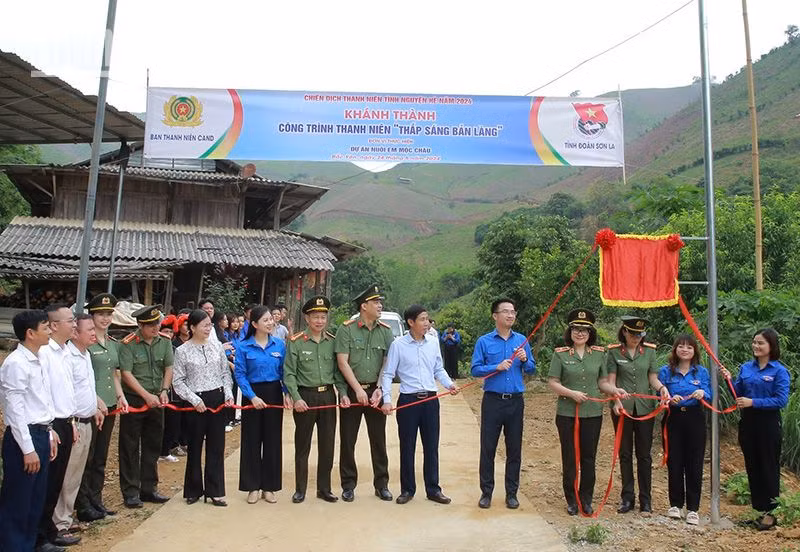 Huy động gần 7 tỷ đồng thực hiện các công trình, phần việc trong Chiến dịch thanh niên tình nguyện hè ở Sơn La ảnh 2 Huy động gần 7 tỷ đồng thực hiện các công trình, phần việc trong Chiến dịch thanh niên tình nguyện hè ở Sơn La ảnh 2