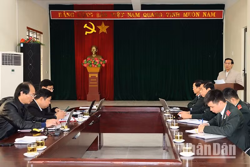Lãnh đạo Sở Giáo dục và Đào tạo tỉnh Sơn La phát biểu tại buổi công bố Kết luận Thanh tra.