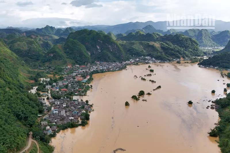 Mưa lớn kéo dài tại Sơn La đã gây lũ quét, sạt lở đất và ngập úng tại nhiều huyện, thành phố.