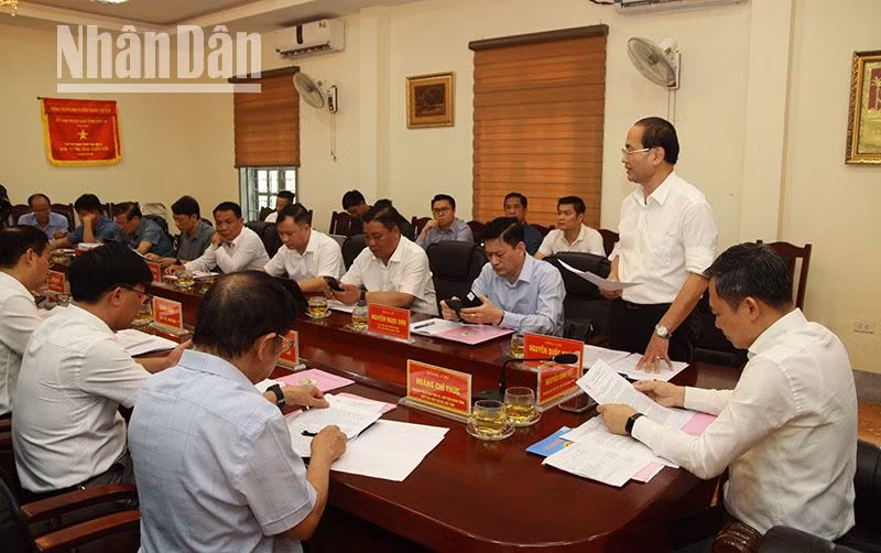 Lãnh đạo Hiệp hội Doanh nghiệp tỉnh Sơn La đề xuất một số kiến nghị, giải pháp trong việc giải quyết khó khăn cho các doanh nghiệp.