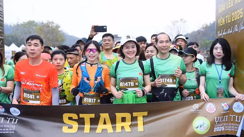 Các vận động viên xuất phát ở cự ly 8km.