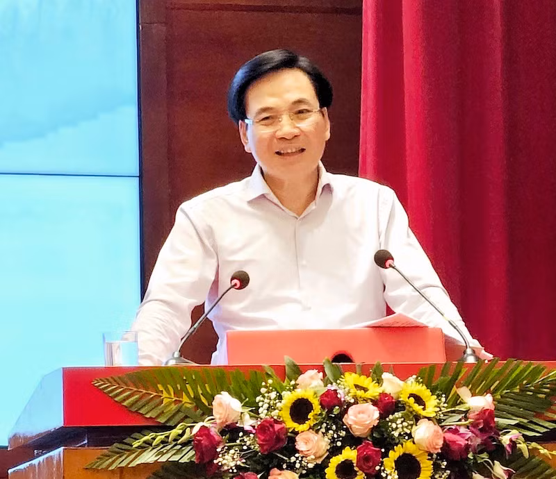 Bộ trưởng, Chủ nhiệm Văn phòng Chính phủ Trần Văn Sơn phát biểu chỉ đạo tại hội nghị.