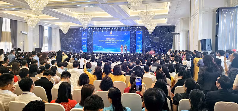 Quang cảnh lễ khai mạc Hội giảng Nhà giáo Giáo dục Nghề nghiệp toàn quốc năm 2024.
