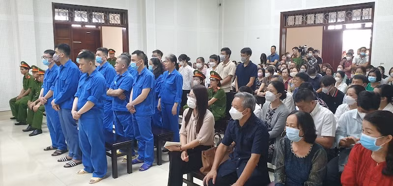 Quang cảnh phiên tòa sơ thẩm xét xử cựu Giám đốc Sở Giáo dục và Đào tạo Quảng Ninh.
