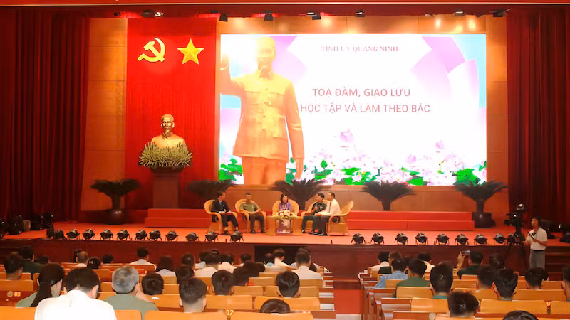 Quang cảnh hội nghị.