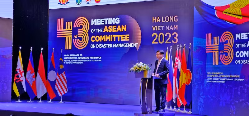 Thứ trưởng Nông nghiệp và Phát triển nông thôn Nguyễn Hoàng Hiệp phát biểu tại Hội nghị.
