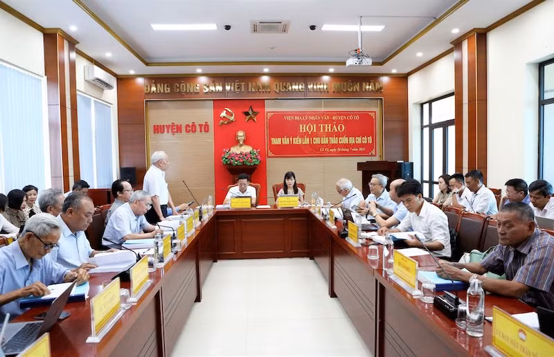 Quang cảnh Hội thảo tham vấn ý kiến lần 1 cho Cuốn Địa chí Cô Tô.