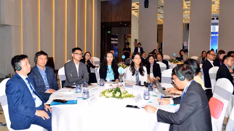 Các đại biểu tham dự hội thảo. Các đại biểu tham dự hội thảo.