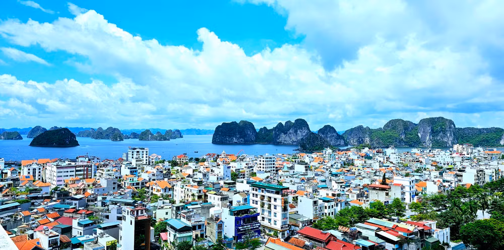 Thành phố Hạ Long đang hướng đến là đô thị hiện đại mang tầm quốc tế.