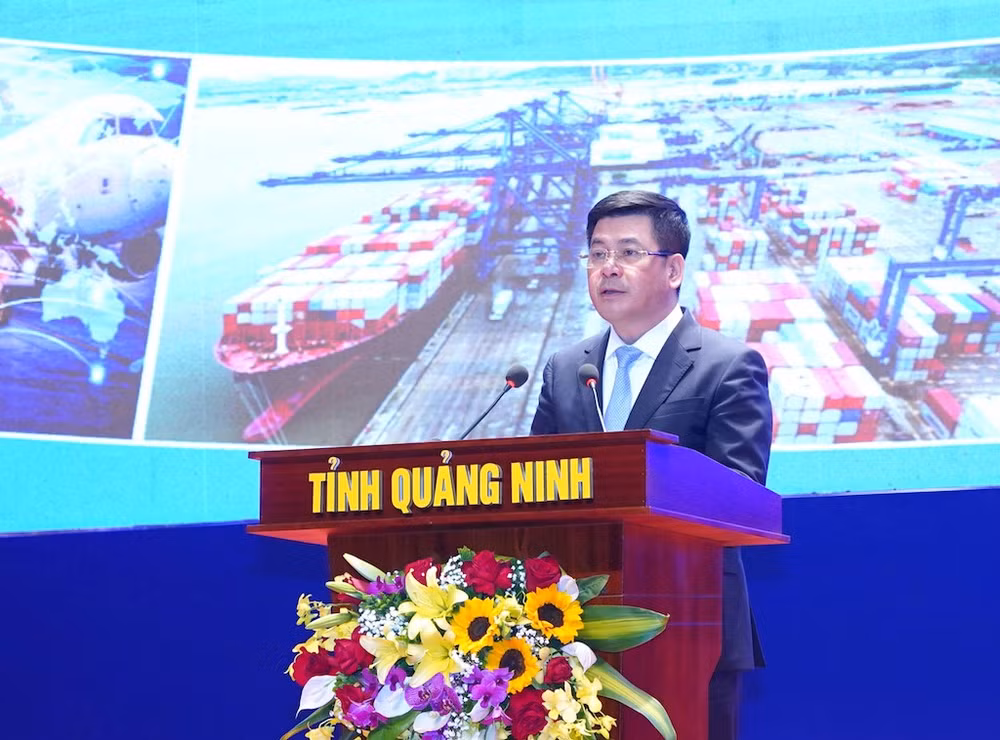 Bộ trưởng Công thương Nguyễn Hồng Diên phát biểu tại hội nghị. Bộ trưởng Công thương Nguyễn Hồng Diên phát biểu tại hội nghị.