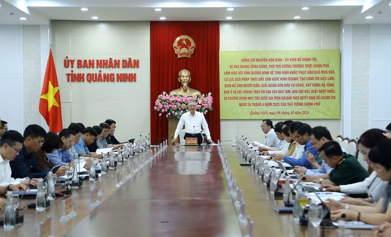 Phó Thủ tướng Nguyễn Hòa Bình phát biểu kết luận tại buổi làm việc với tỉnh Quảng Ninh. Phó Thủ tướng Nguyễn Hòa Bình phát biểu kết luận tại buổi làm việc với tỉnh Quảng Ninh.