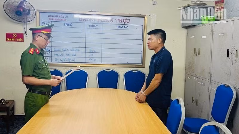 Đối tượng Hà Quốc Huy tại cơ quan công an.