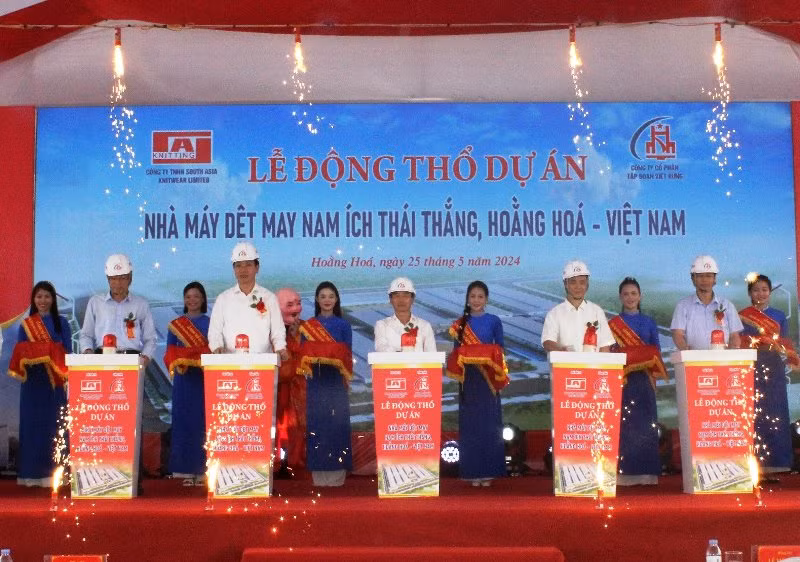 Các đại biểu động thổ, khởi công dự án.