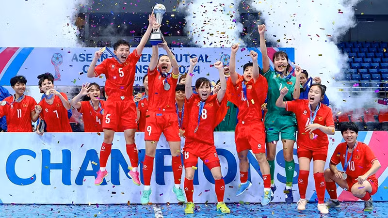 Tuyển futsal nữ Việt Nam lên ngôi tại giải Đông Nam Á 2024. (Ảnh PFF)