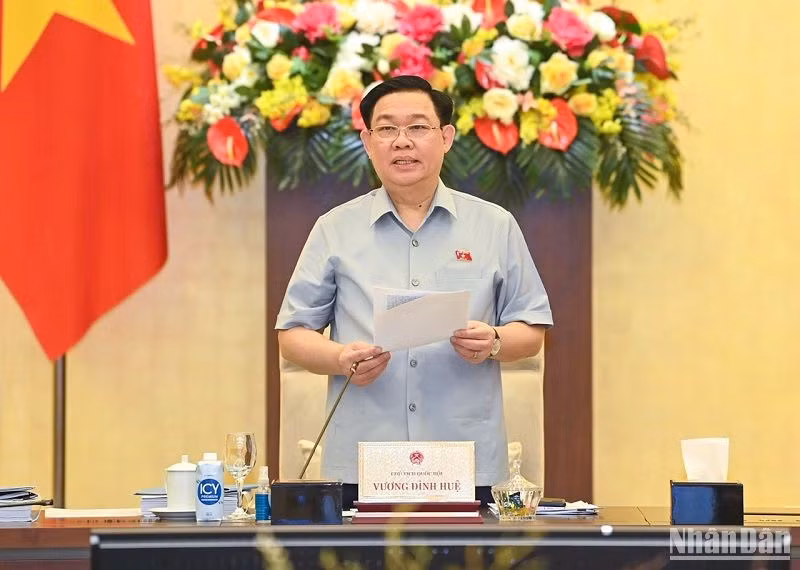Chủ tịch Quốc hội Vương Đình Huệ cho biết, đây là phiên họp có nội dung lớn nhất kể từ đầu năm đến nay với 20 nội dung. (Ảnh: DUY LINH) Chủ tịch Quốc hội Vương Đình Huệ cho biết, đây là phiên họp có nội dung lớn nhất kể từ đầu năm đến nay với 20 nội dung. (Ảnh: DUY LINH)