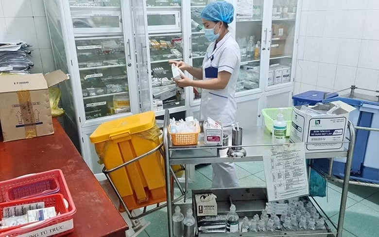 Ban Dân nguyện đề nghị cần có giải pháp chiến lược lâu dài bảo đảm đủ thuốc, trang thiết bị y tế phục vụ công tác khám, chữa bệnh. (Ảnh minh họa: VGP)