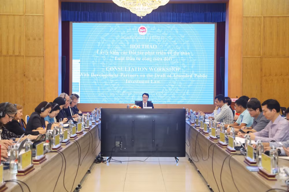 Quang cảnh hội thảo. Quang cảnh hội thảo.
