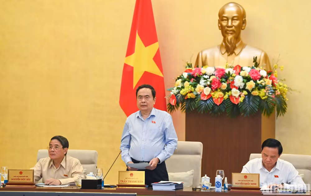 Chủ tịch Quốc hội Trần Thanh Mẫn phát biểu khai mạc phiên họp. (Ảnh: DUY LINH)