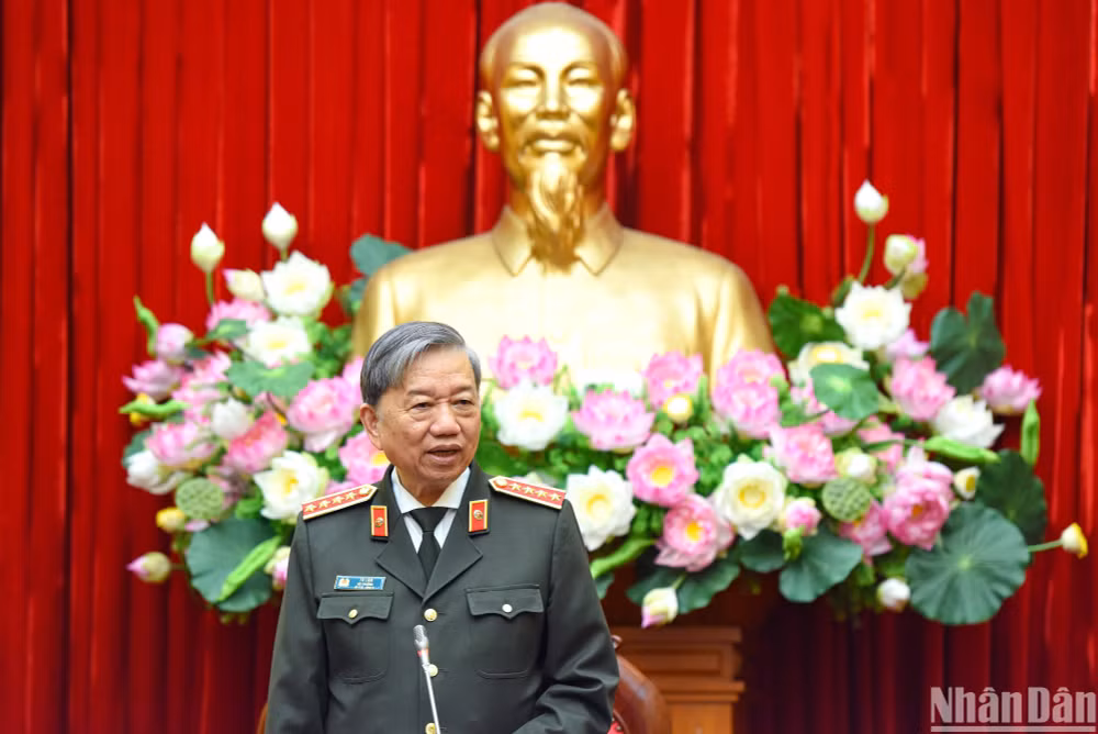 Bộ trưởng Công an Tô Lâm phát biểu tại Lễ xuất quân. (Ảnh: THÀNH ĐẠT)