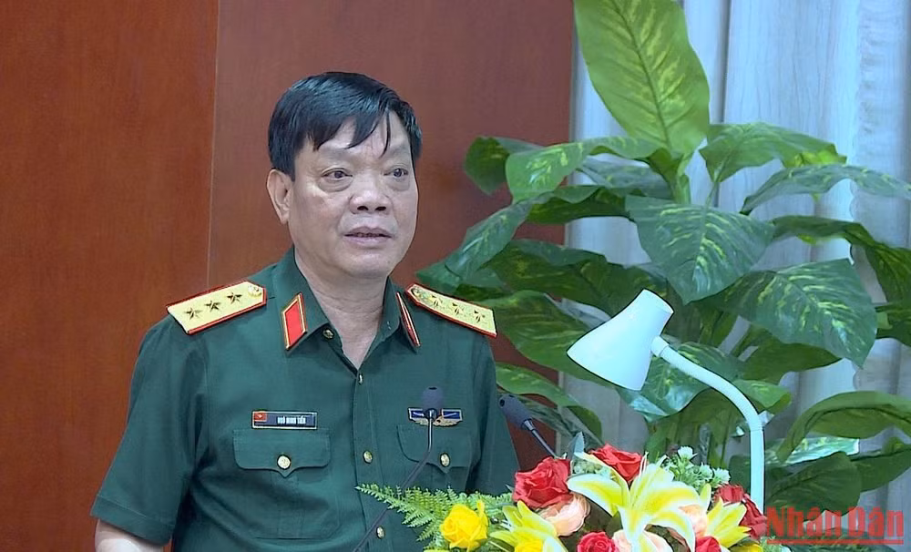 Thượng tướng Ngô Minh Tiến phát biểu kết luận và chỉ đạo tại buổi kiểm tra công tác quốc phòng năm 2022 vào chiều 13/10. Thượng tướng Ngô Minh Tiến phát biểu kết luận và chỉ đạo tại buổi kiểm tra công tác quốc phòng năm 2022 vào chiều 13/10.