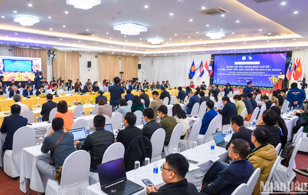 Toàn cảnh hội thảo. (Ảnh: THÀNH ĐẠT) Toàn cảnh hội thảo. (Ảnh: THÀNH ĐẠT)