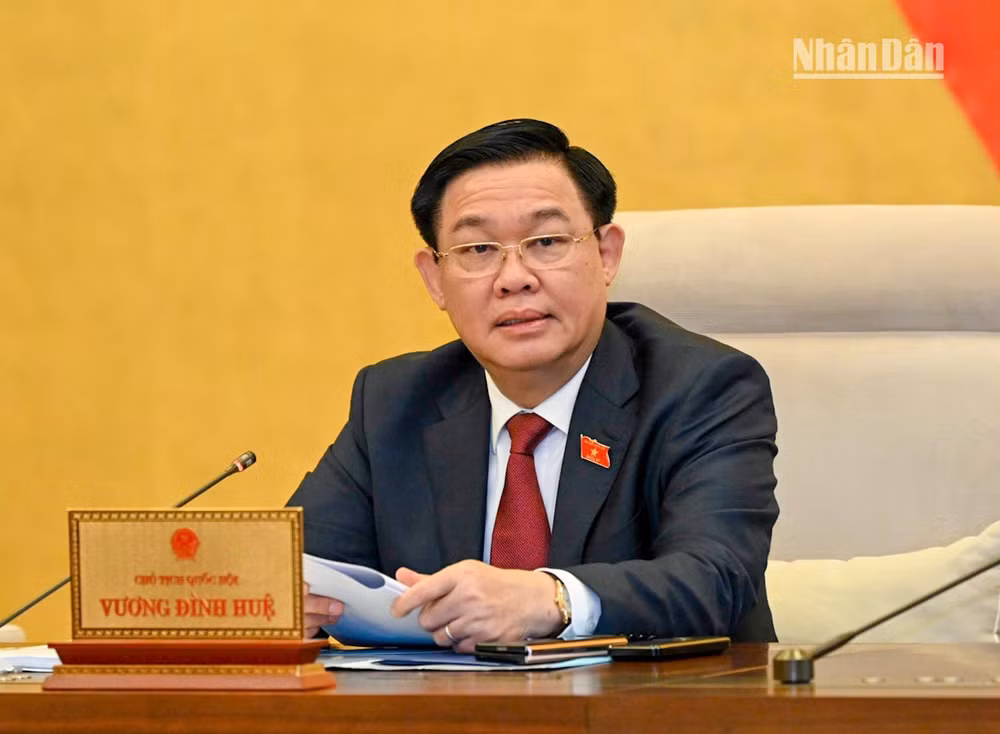 Chủ tịch Quốc hội Vương Đình Huệ phát biểu ý kiến tại phiên họp. (Ảnh: DUY LINH)