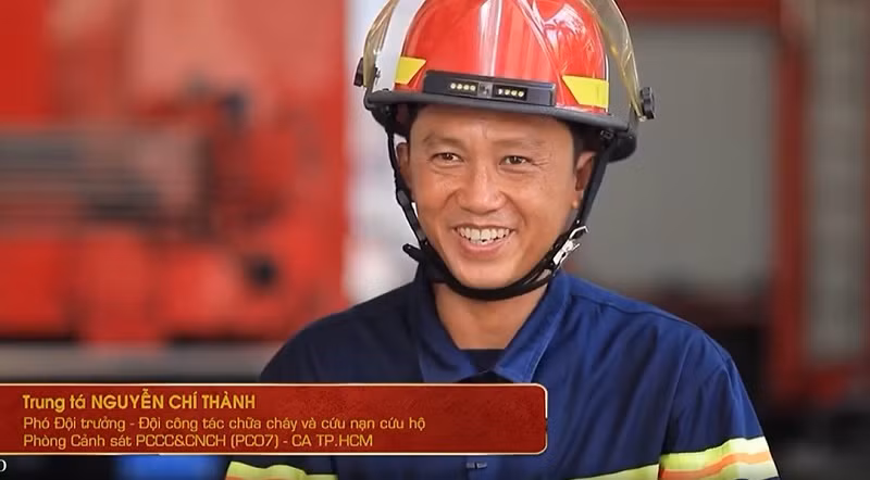 Trung tá Nguyễn Chí Thành, Phó Đội trưởng Đội Công tác chữa cháy và cứu nạn cứu hộ, Phòng PC07, Công an Thành phố Hồ Chí Minh.