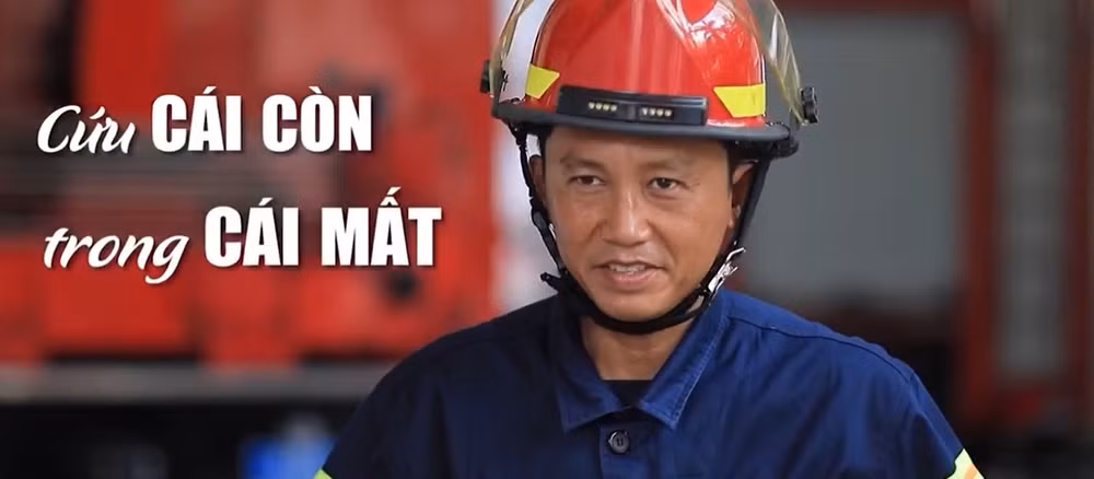Trung tá Nguyễn Chí Thành, Phó Đội trưởng Đội Công tác chữa cháy và cứu nạn cứu hộ, Phòng PC07, Công an Thành phố Hồ Chí Minh. Trung tá Nguyễn Chí Thành, Phó Đội trưởng Đội Công tác chữa cháy và cứu nạn cứu hộ, Phòng PC07, Công an Thành phố Hồ Chí Minh.
