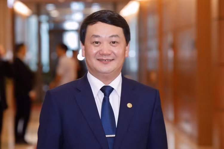 Bộ trưởng, Chủ nhiệm Ủy ban Dân tộc Hầu A Lềnh. Bộ trưởng, Chủ nhiệm Ủy ban Dân tộc Hầu A Lềnh.