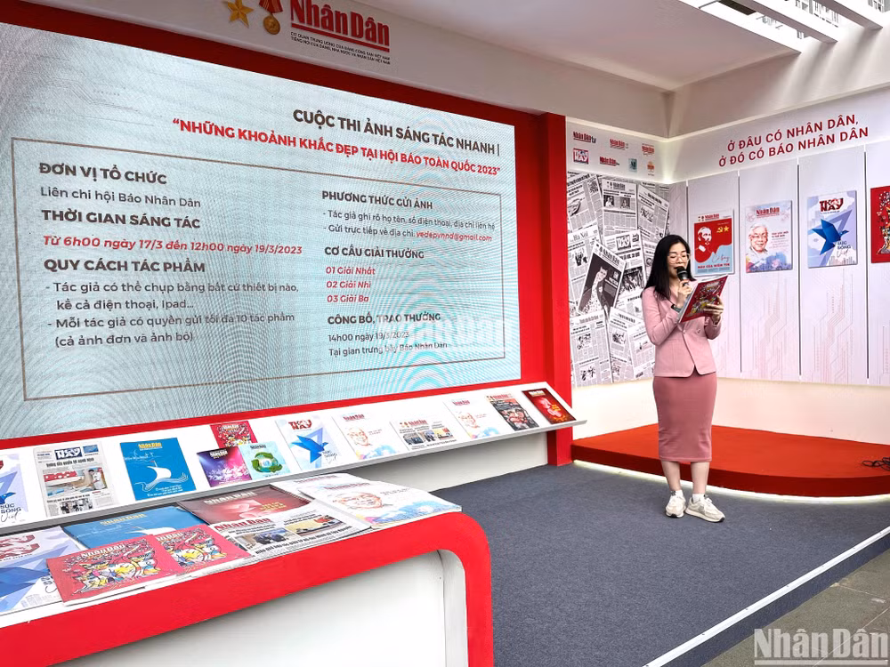 Đối tượng tham gia Cuộc thi ảnh là các nhiếp ảnh gia chuyên nghiệp và không chuyên, cũng như công chúng tham dự Hội báo.