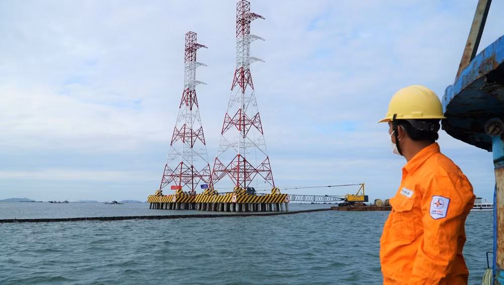 Đường dây 220kV vượt biển Kiên Bình-Phú Quốc.